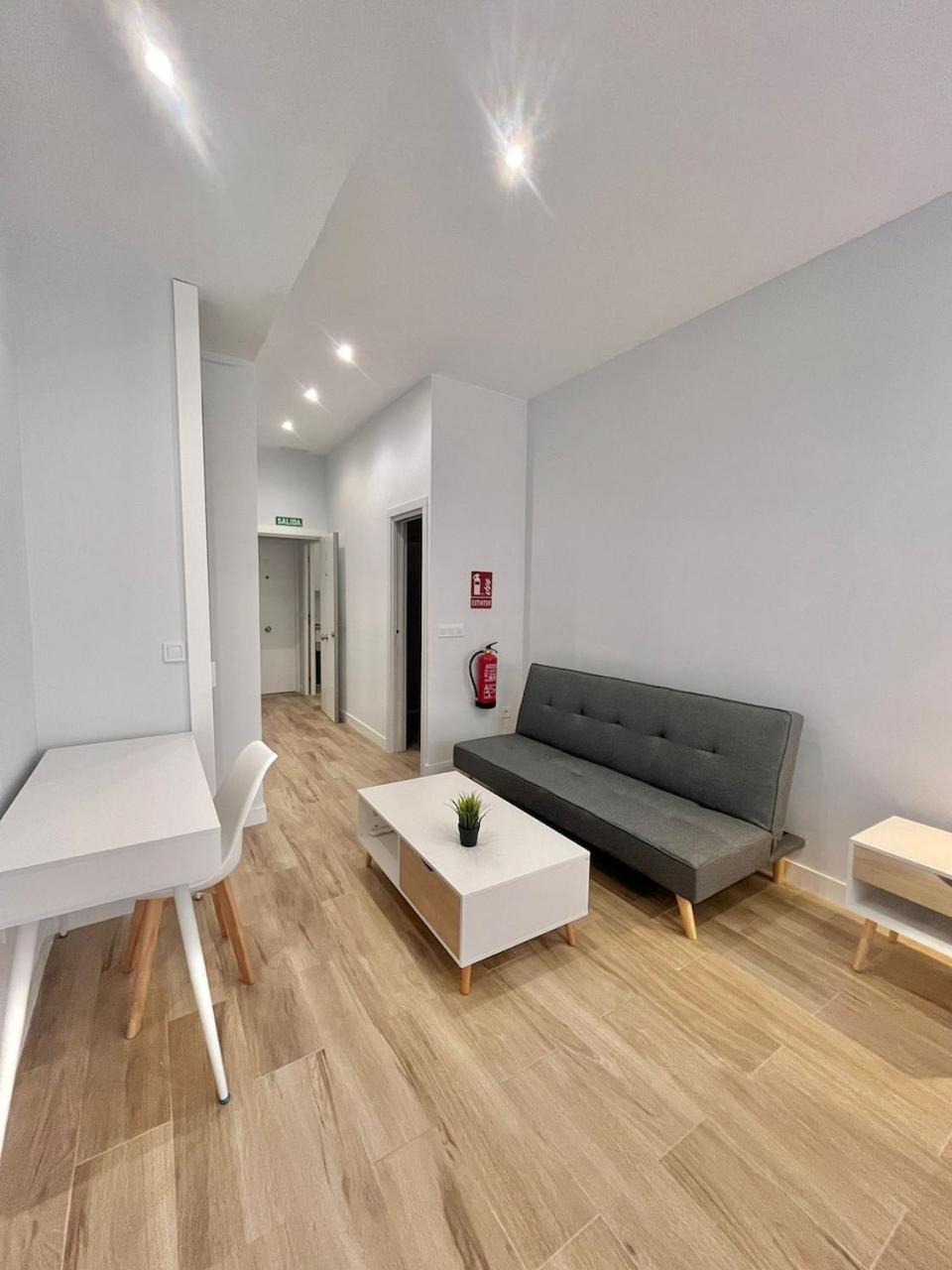 Estudio Chic Y Moderno Cerca Del Vibrante Centro De Ifema Appartement Madrid